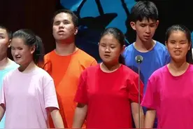 你去想一想，你去看一看，这场音乐会情比月光真！图片