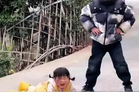 贵州4岁网红“瑶一瑶小肉包”身陷摆拍质疑，当地妇联回应图片