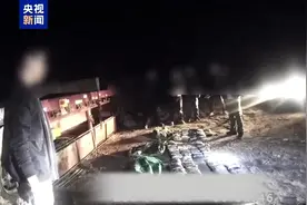 大货车形迹可疑，云南民警顺藤摸瓜缴毒101块，重70.3公斤！图片