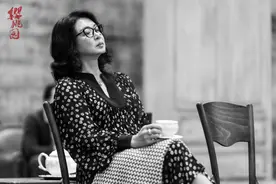 金星再冒犀利发言：舞台艺术应该展现人性光芒，而非科技和金钱图片