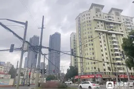 上海内环高层小区动迁：仅建成20年 每套补偿超千万元图片