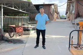 四川资中90后新农人返乡养猪 绿色种养模式带动村民致富增收图片