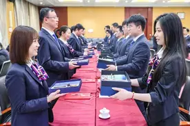 陕西交通设计院举办“传帮带”拜师礼图片