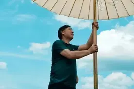 痛心！杭州知名网红去世，很多00后泪奔：还没来得及买您的伞图片