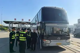 护航春运，广东专项整治行动已查处客车违章超万宗图片