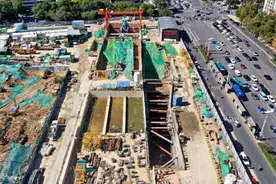 济南地铁4号线千佛山站全景，东西盾构隧道已全部贯通图片