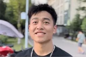 暑期跑了两个月外卖 大一新生攒钱买摩托车从西昌骑来重庆报到图片