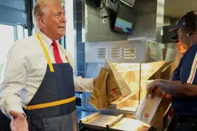 美国多名富豪捐款“站队”，马斯克只能排第六图片