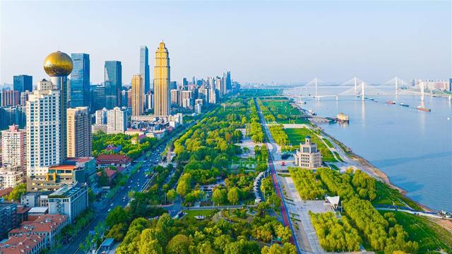 最美的风景，永远属于人民！看武汉从“百湖之市”到“千园之城”的绿色答卷