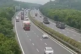 【视频】疲劳驾驶有多危险？高清探头记录碰撞时惊魂一幕图片