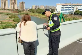 离谱！高速上赶老婆下车一走了之！结果……图片