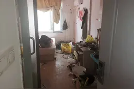 违规设置宿舍、拆除临时消防设施，北京一工地被责令停工整改图片