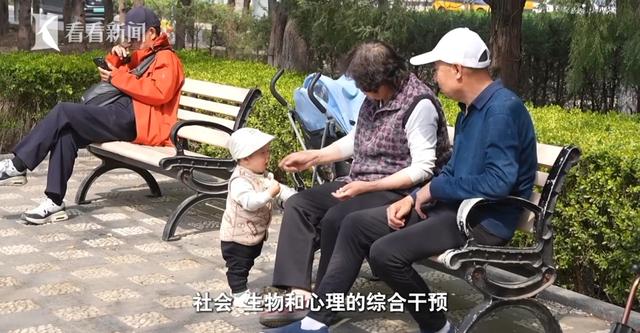 家里清出30吨！男子崩溃