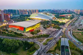 明晚，重磅对决！去现场看球请注意！图片