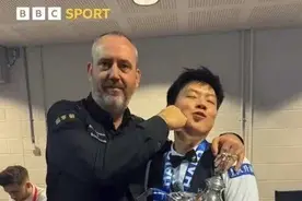 输掉决赛后“不服”，威廉姆斯“拳打”赵心童图片