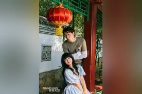43岁张亮和10岁女儿合拍杂志大片，妹妹长成哥哥“天天”翻版图片