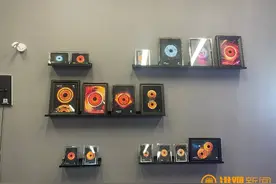 这种写真火了，就在南昌街头！图片