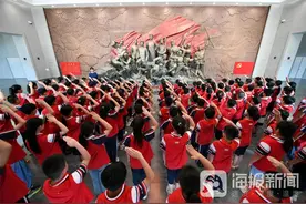 开学季，山东多地“开学第一课”丰富多彩图片