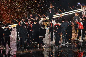 AG超玩会成首个KPL年度总冠军：电竞入奥可期？百亿市场爆发图片