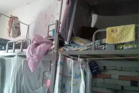 高校禁止学生挂床帘，吵翻了！年轻人为什么要挂床帘的权利图片