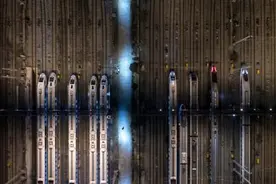 春运首日  成都投入154组动车组 创历年之最图片