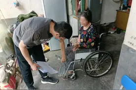 泰山区：上门评残“零距离” 暖心服务“送到家”图片