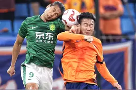 高清大图！刘军帅补时进球，青岛海牛1：1绝平北京国安图片