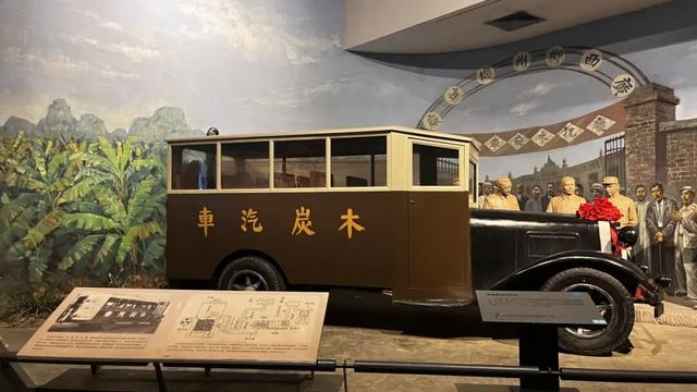 解锁宝藏鱼峰，让秋日CityWalk“不基础”！