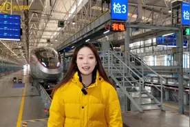 视频丨在动车里也能实现“躺平” 记者体验西安两款全新动车组列车图片