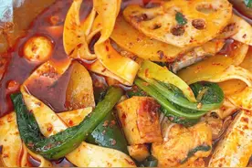 甘肃麻辣烫火了！网友急了！到底啥味儿啊？东北麻辣烫表示不服图片