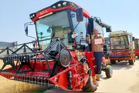 高青县木李镇：“麦客”出征 跨区作业图片