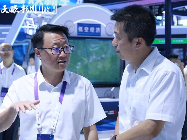 万塔互联 数字赋能，“塔塔”数博会上新！