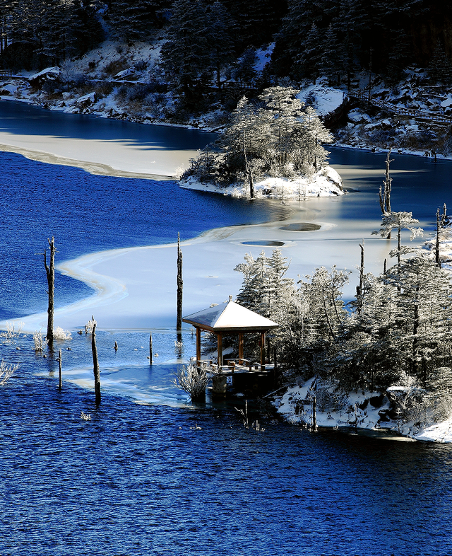 【冬季暖阳 凉山不凉】冬日打卡热榜！凉山，才是这个冬天的顶流之选