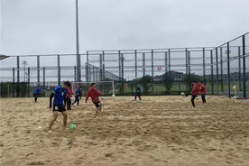 冲刺十五运会 内蒙古沙滩足球队开启高强度集训图片