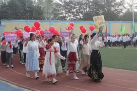 郑州市二七区苗圃小学举行“阳光少年”秋季田径暨达标运动会图片