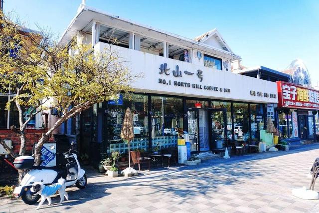 威海“封神”机位！走在路上一回头，整片大海扑进镜头里