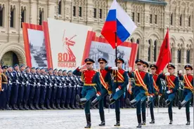 “胜利日”红场阅兵：普京讲话有何不同？多款无人机首次亮相……图片