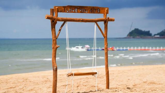 【暖冬遇见防城港】星光篝火 元旦烟花｜白沙湾潮玩露营嘉年华邀你跨年！