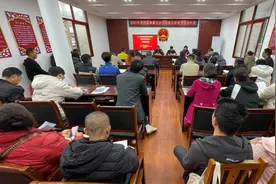 2025年宾阳县高素质农民培育经营管理型农机班顺利开班图片