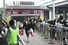 昆明地铁单日最高客流突破105万人次！图片