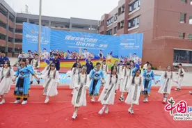 驰骋赛场，青春飞扬 成都双语实验学校和悦分校举行2023年秋季运动会图片