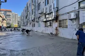 海阳市加快推进今年老旧小区改造工程，预计在10月底前全面完工图片