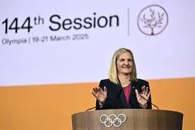 首位女性！“80后”柯丝蒂·考文垂当选国际奥委会主席图片