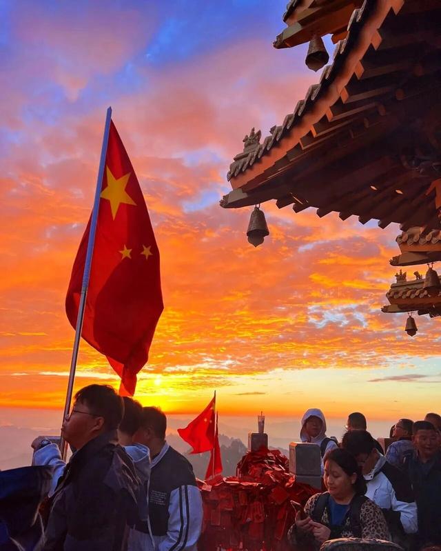 谁懂啊！老君山5月神仙观景时段，错过再等一年