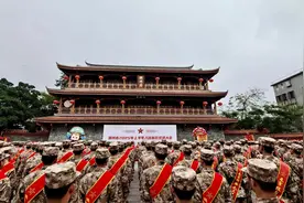 以家乡印记为热血儿郎喝彩，潮州举办2025年上半年入伍新兵欢送大会图片
