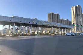 高速哪天流量小？机场飞哪儿是热门？盘点除夕北京大交通图片