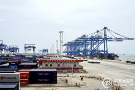 两岸媒体人参访北部湾港智慧港口 探寻向海之美图片