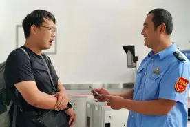 我有一个铁路朋友，信息永远秒回图片