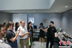 美国青年分享在中国创业经历：喜欢这里的人情味图片