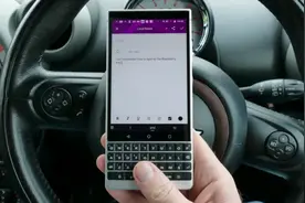 曝黑莓手机即将回归！新机将支持AI技术 运行安卓15图片